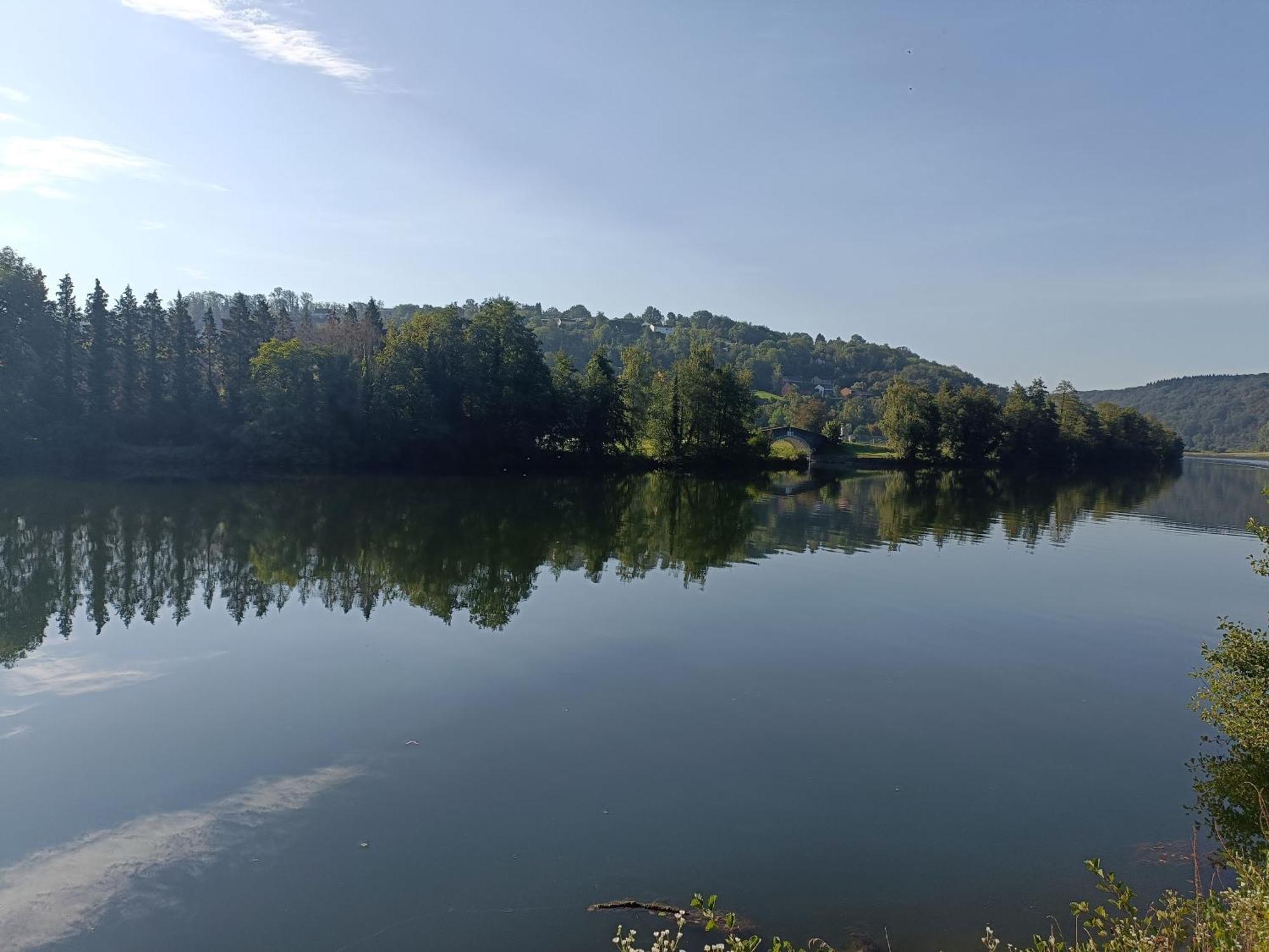 2Pas2Meuse Lägenhet Waulsort Exteriör bild
